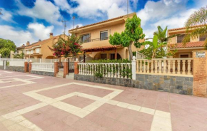 Nice Home In Los Alcázares With House Sea View